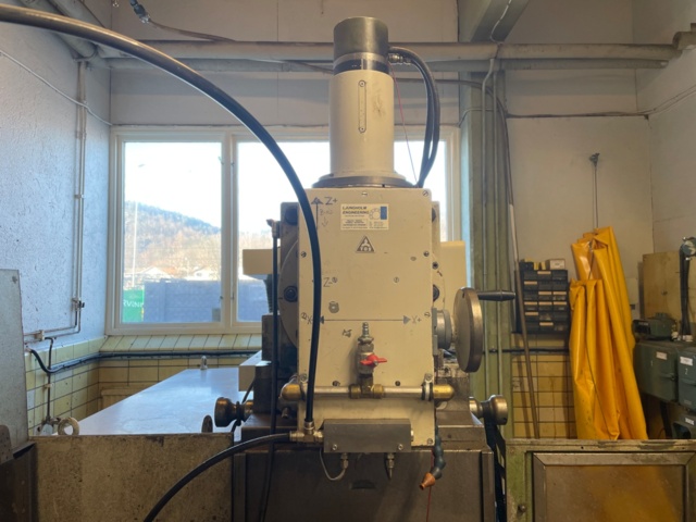 991235-7 Mill Tos FGS 40 NC BT50 1800rpm - 1985