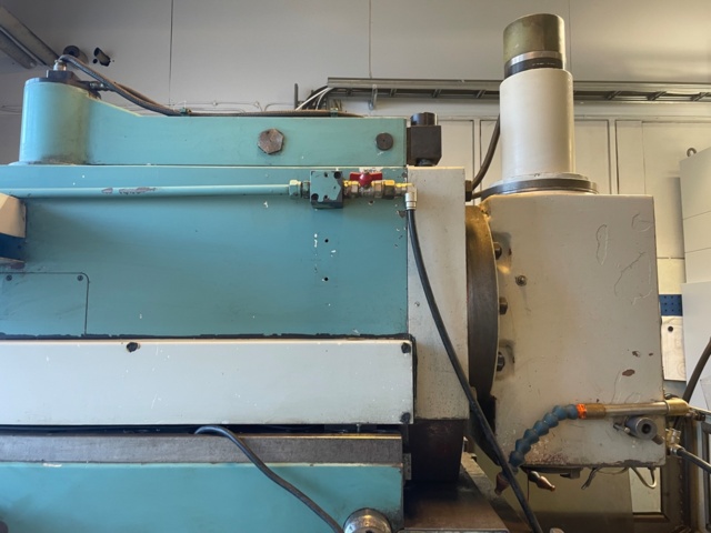 991235-13 Mill Tos FGS 40 NC BT50 1800rpm - 1985