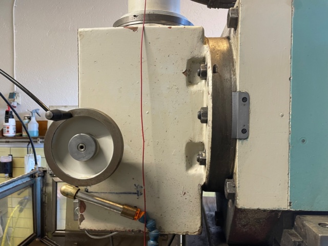 991235-24 Mill Tos FGS 40 NC BT50 1800rpm - 1985