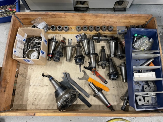 991235-38 Mill Tos FGS 40 NC BT50 1800rpm - 1985