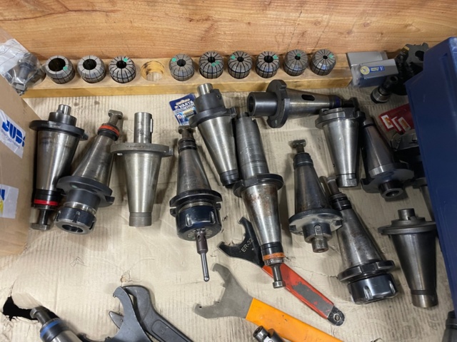 991235-40 Mill Tos FGS 40 NC BT50 1800rpm - 1985