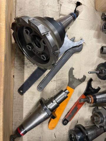 991235-41 Mill Tos FGS 40 NC BT50 1800rpm - 1985