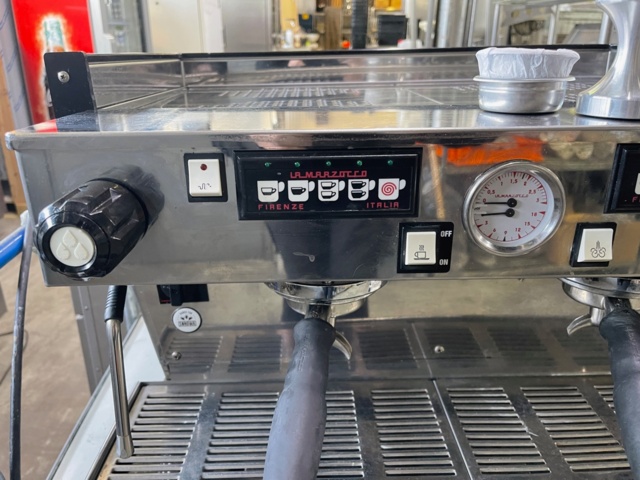 897725-3 Espresso machine La Marzocco LINEA 2AV incl. water pump and water filter