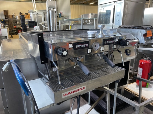 897725-2 Espresso machine La Marzocco LINEA 2AV incl. water pump and water filter
