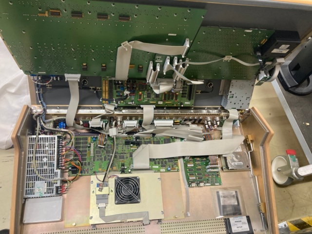 990740-11 Transtechnik Focus NT valaisinpöytä