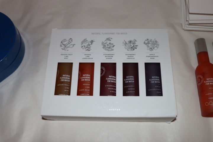 1000742-3 1700 st Flaskor Aqua Gustus 50ml
