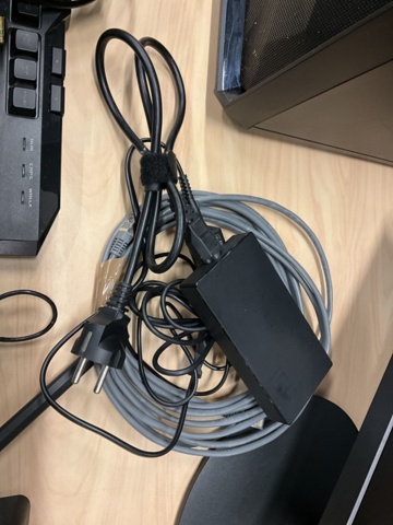 961884-5 Gaming computer with 2 screens