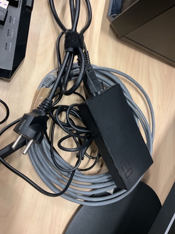 961884-13 Gaming computer with 2 screens