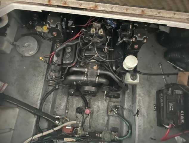 993525-46 Sea Ray 260 Sundancer - 2001 Mercruiser 5.7 incl Boat trailer