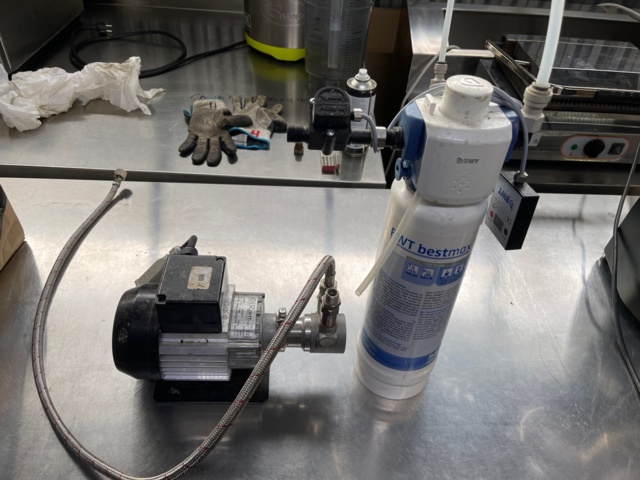 897725-7 Espresso machine La Marzocco LINEA 2AV incl. water pump and water filter