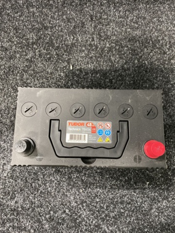 1001428-3 Car battery Tudor Technica TB454 45Ah