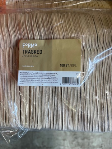 897746-7 Lot of disposable plates, see pictures, cutlery, paper straws, serviettes