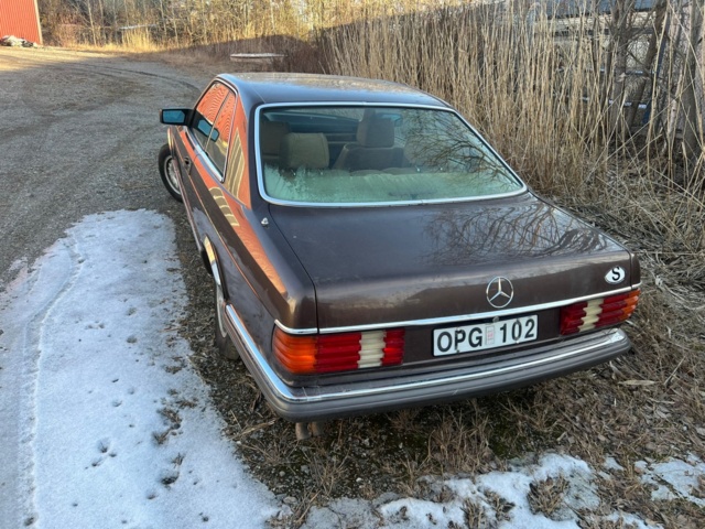 993526-4 Mercedes-Benz 380 SEC - 1983