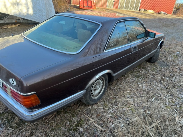 993526-5 Mercedes-Benz 380 SEC - 1983