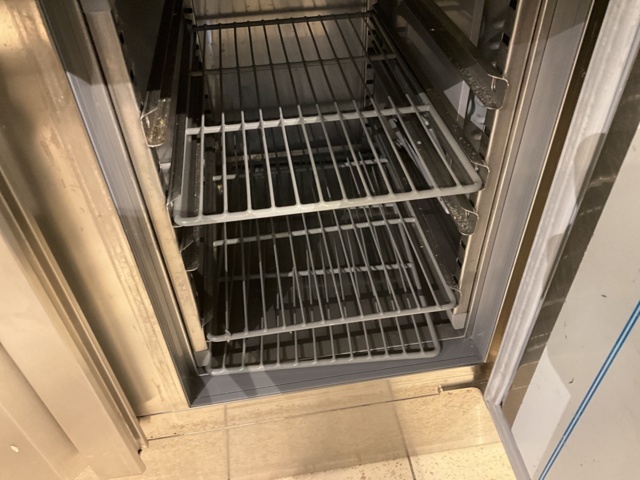 961903-15 Complete Sushi Bar