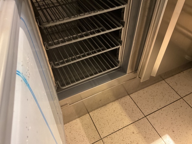 961903-16 Complete Sushi Bar