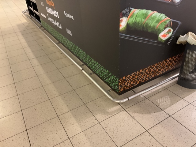 961903-24 Complete Sushi Bar