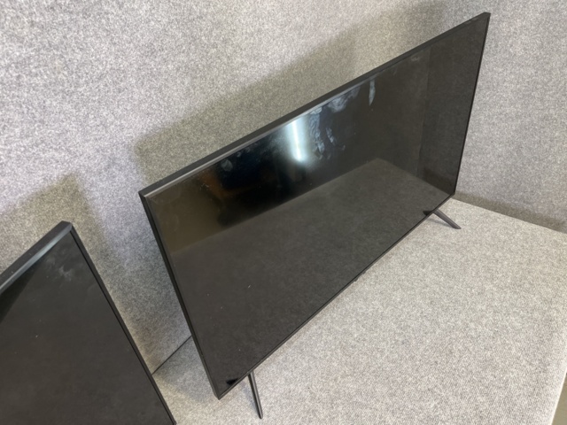 921572-9 TV/monitors, 3 pcs (Samsung and TCL)