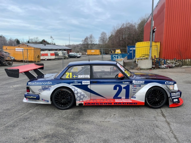 991230-67 Racing car Volvo 240 T5