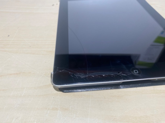 957776-8 iPad 16GB Wi-Fi + Cellular (3rd generation)