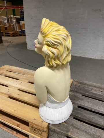 1003363-3 Marilyn Monroe bust