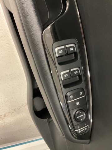 961959-16 Kia Optima Sport Wagon Plug-in Hybrid - 2018