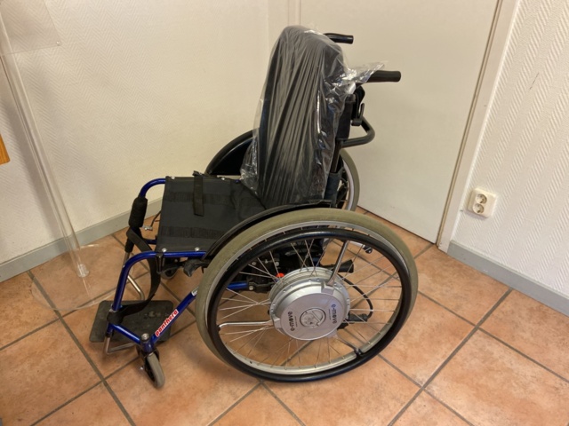 1001086-2 Electric wheelchair Panthera