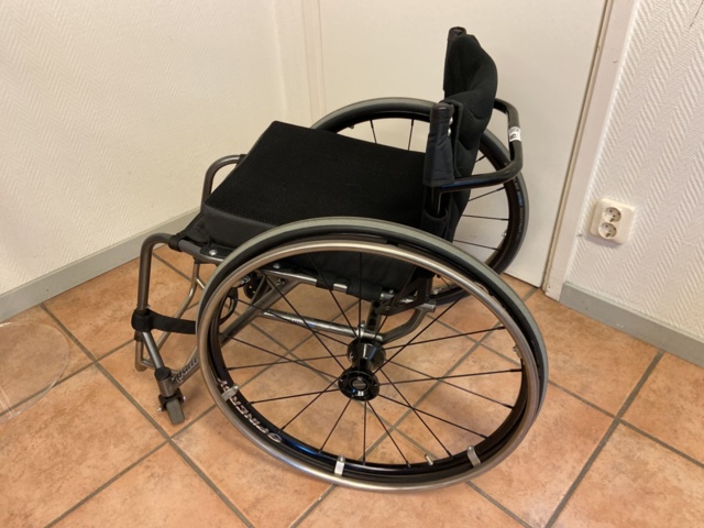 1001087-1 Wheelchair Panthera