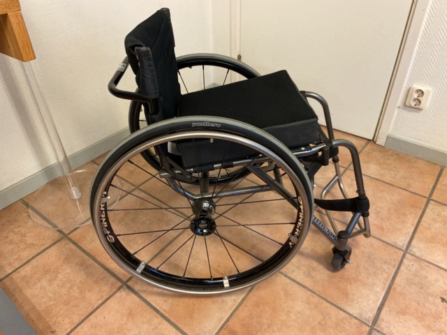 1001087-2 Wheelchair Panthera