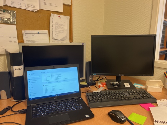 1001187-6 Computers 2 pc 4 screens