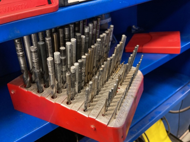 1001126-7 Column drilling machine Arboga Maskiner G2508 incl. sheet metal cabinet with drill