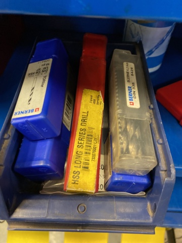 1001126-10 Column drilling machine Arboga Maskiner G2508 incl. sheet metal cabinet with drill