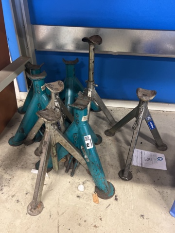 1001160-1 Pallet trestles 8 pcs