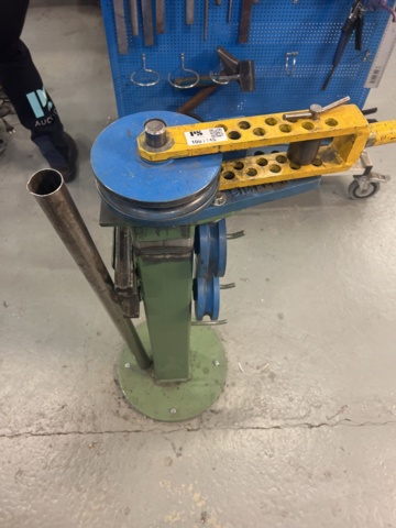 1001145-5 Manual bending machine