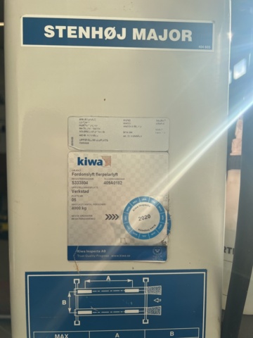980949-5 4-pillar lift from Stenhöj, 4000kg -2009