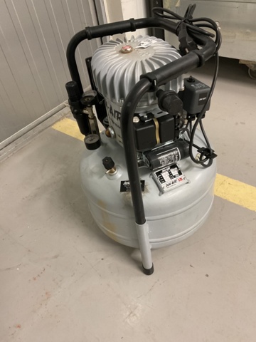 1001512-2 Air compressor JUN-AIR