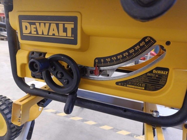 928901-10 Split saw DeWalt DW745
