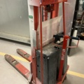 1001517-10 Electric stacker BT-SV 1000
