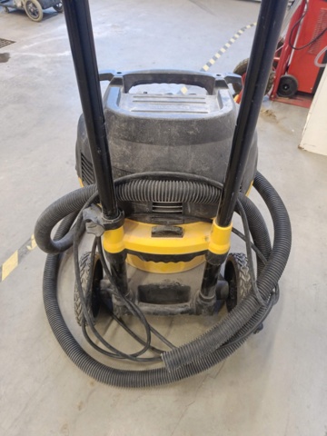 928903-6 Industrial vacuum cleaner DeWalt DWV902M