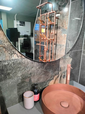 1004438-3 Exhibition furniture from Westerbergs and Primy - dresser, mirror and mixer