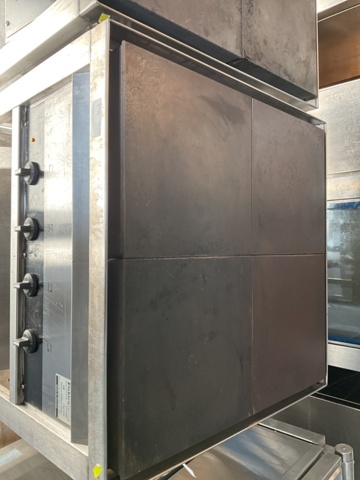 1001558-4 Stove with four plates Electro Termo