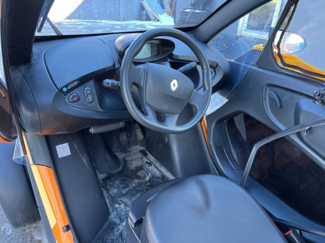 869530-18 Renault Twizy Urban 80 7 kWh - 2020 - HPD38U