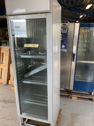 1001592-2 Refrigerator with glass doors