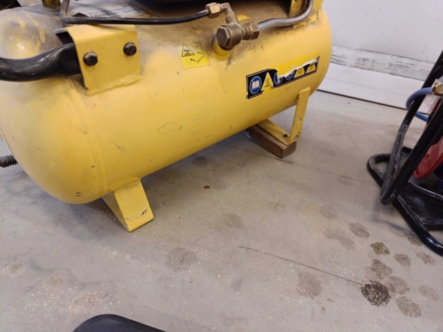 928931-7 Compressor, Hose Reel & Stripping Gun
