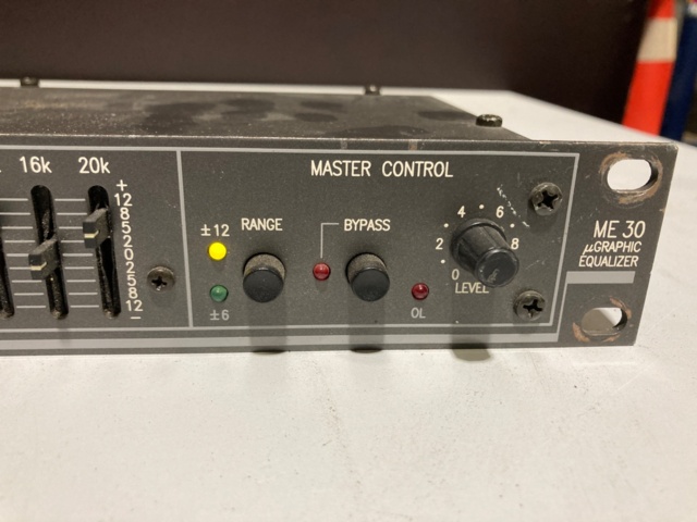 1004890-3 Rane ME30 Graphic Equalizer - Ei pohjahintaa