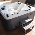 1004968-1 Hot tub with thermocap [new]