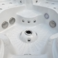 1004968-11 Hot tub with thermocap [new]