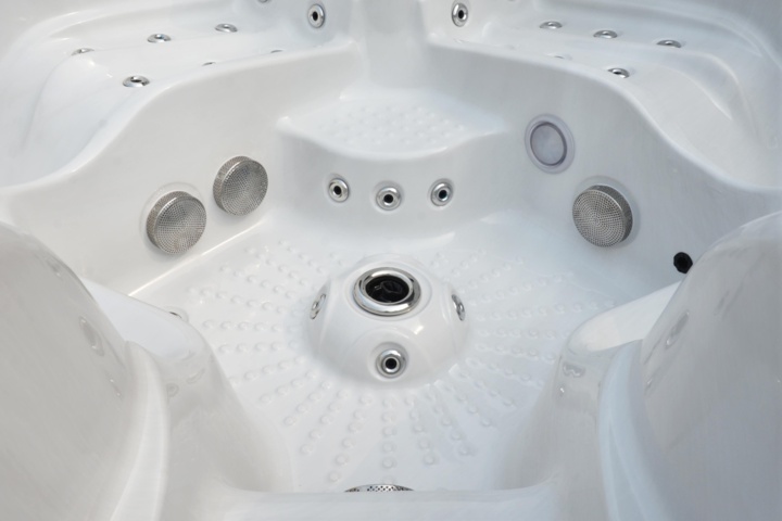 1004968-11 Hot tub with thermocap [new]