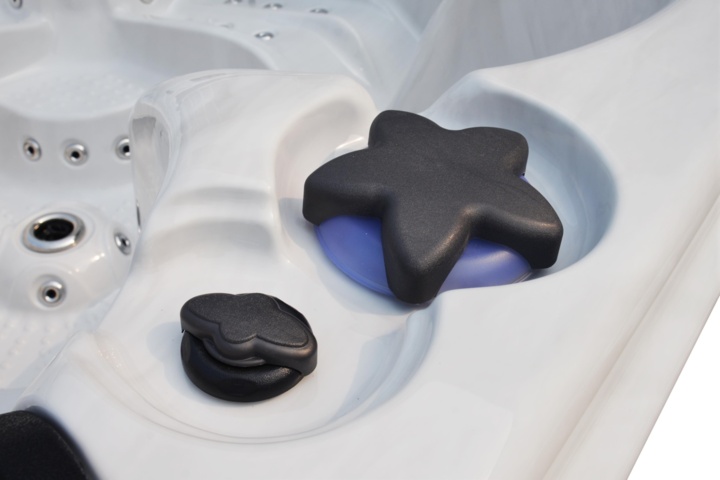 1004968-13 Hot tub with thermocap [new]