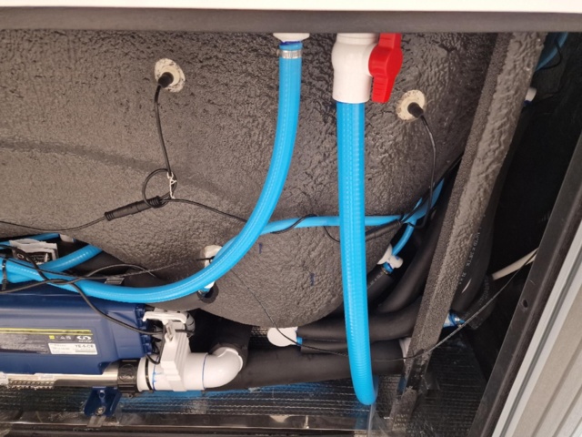 1004968-21 Hot tub with thermocap [new]